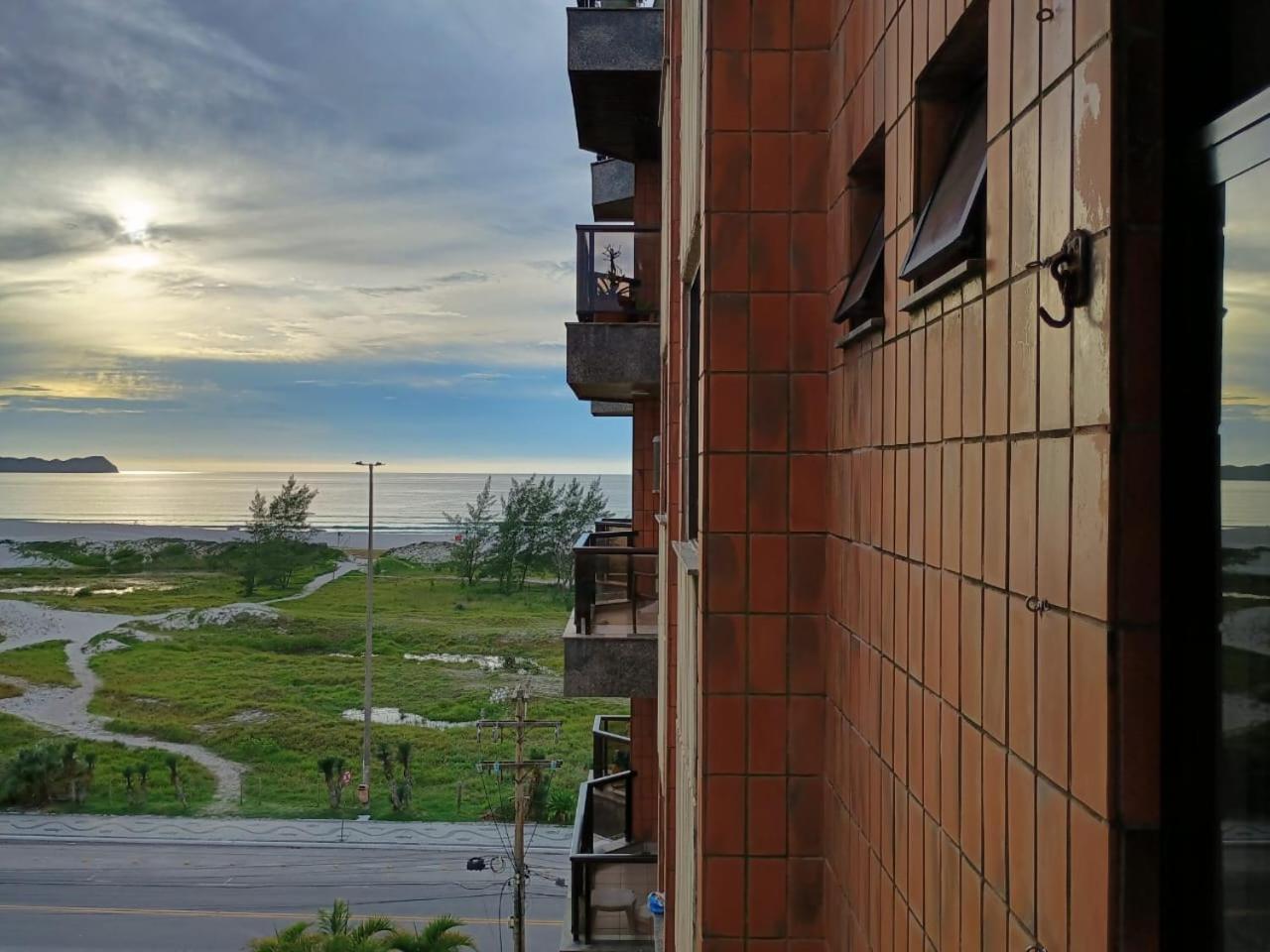 Apartamento Charmoso Em Frente A Praia Em Cabo Frio Eksteriør bilde